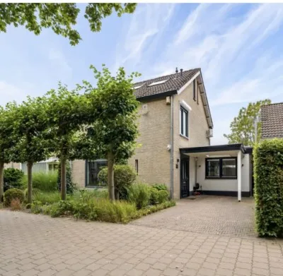 Twee-onder-één-kap te koop: Chopinstraat 7, Lijnse Hoek West Tilburg
