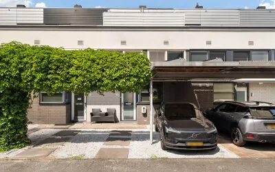 Tussenwoning te koop: Chris J. Walsonstraat 61, Merwestein-Noord Dordrecht