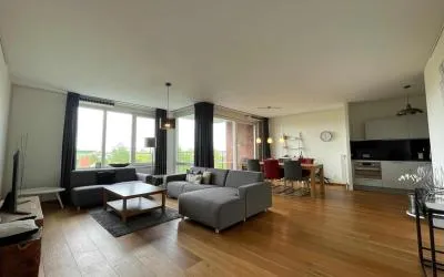 Appartement te huur: Chris Bennekerslaan 28T, Rotterdam