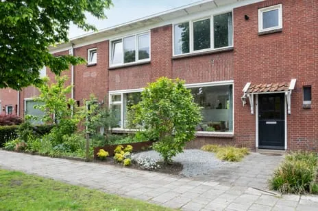 Tussenwoning te koop: Christiaan Huygenslaan 36, Tuindorp-Zuid Hengelo