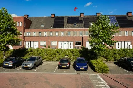 Tussenwoning te koop: Christiaan van der Takstraat 119, Ackerse Zoom Bergschenhoek
