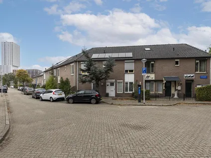 Tussenwoning te koop: Christina Bakker-van Bossestraat 39, Limbeek-Zuid Eindhoven