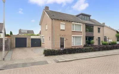 Hoekwoning te koop: Chrysantenstraat 1, Braken-Oost Drunen