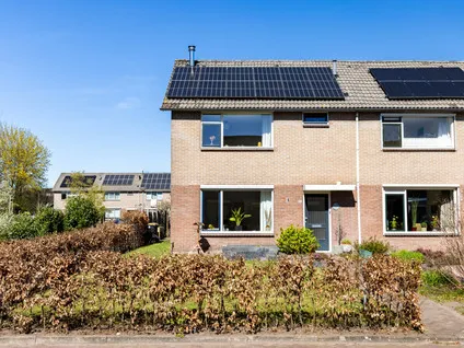 Hoekwoning te koop: Churchillstraat 107, Holten