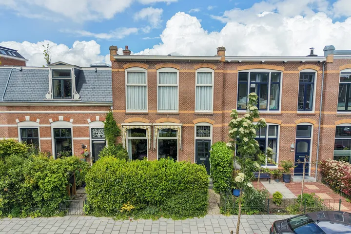 Tussenwoning te koop: Claes Bockes Balckstraat 5, Welgelegen Leeuwarden