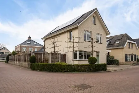 Vrijstaande woning te koop: Clara Peeterslaan 14, Stadsveld-Noord-Bruggert Enschede