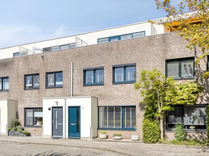 Tussenwoning te koop: Clara Visserplaats 15, Dobbewijk-Noord Leiden