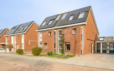 Tussenwoning te koop: Clara Wichmannstraat 17, Venray