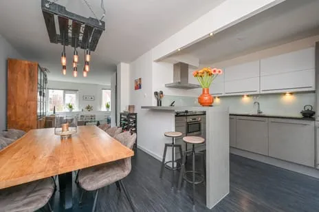 Tussenwoning te koop: Claude Debussystraat 45, Nieuw Waldeck 'S-Gravenhage