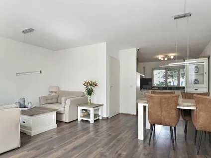 Tussenwoning te koop: Claude Debussystraat 163, Nieuw Waldeck 'S-Gravenhage