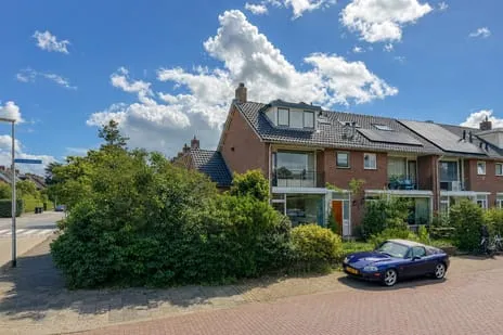 Corner house for sale: Claudiagaarde 1, Ooster Eng-Zuid Bussum