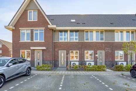 Tussenwoning te koop: Claudius Civilis 14, Haarsteeg Haarsteeg