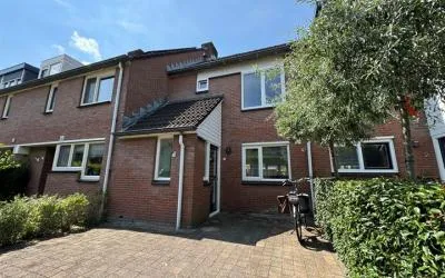 Tussenwoning te koop: Claushof 4, Harmelen
