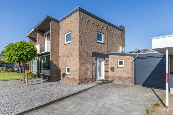 Semi-detached for sale: Clausstraat 22, Oud Nieuwenhagen Landgraaf