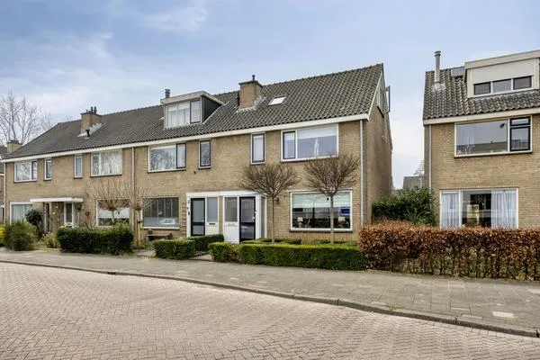 Hoekwoning te koop: Clematislaan 7, Windrooskwartier en Heesterbuurt Gouda