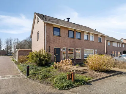 Hoekwoning te koop: Clematisstraat 1, Musselkanaal Centrum Musselkanaal