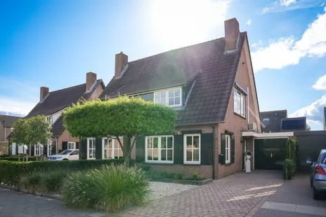 Tussenwoning te koop: Clematisstraat 15, Opheusden Opheusden