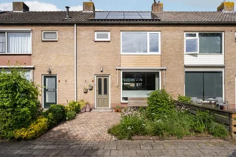 Tussenwoning te koop: Clematisweg 6, Oud-Westenholte Zwolle