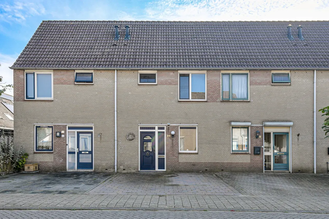 Tussenwoning te koop: Clemensberg 10, Breda