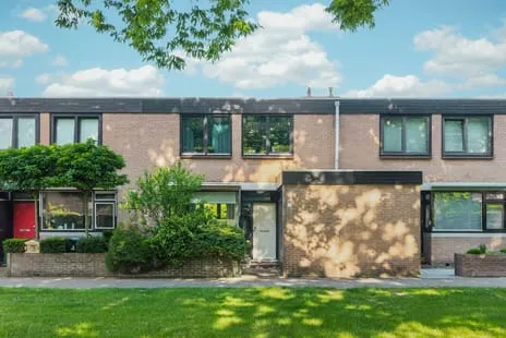 Terraced house for sale: Clervauxlaan 25, 't Hool Eindhoven