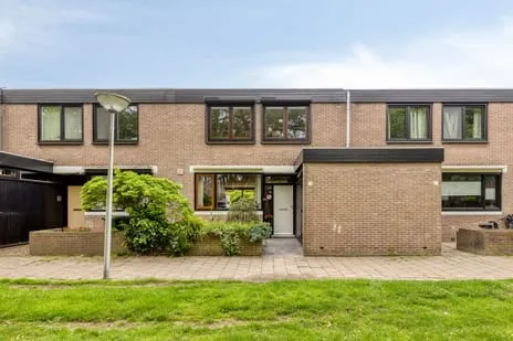 Terraced house for sale: Clervauxlaan 37, 't Hool Eindhoven