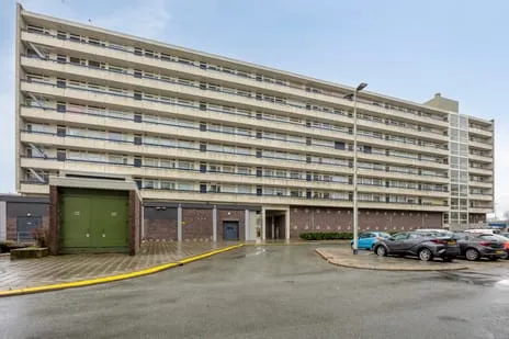 Appartement te koop: Cloekplein 86, Winkelcentrum Arnhem