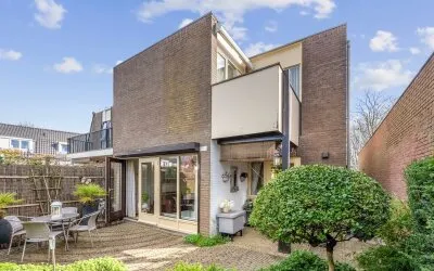 Twee-onder-één-kap te koop: Cloosterweg 11, Oude Dorp, Indische buurt en omgeving Heemstede