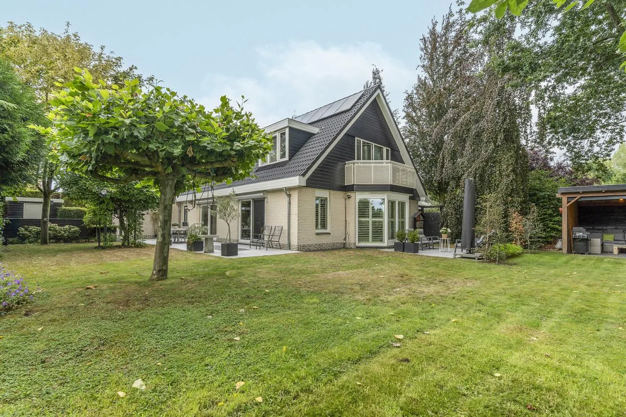 Vrijstaande woning te koop: Cobrastraat 15, Almere