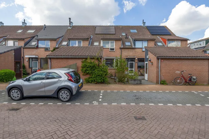 Tussenwoning te koop: Coen Botrede 6, Redebuurt Capelle Aan Den Ijssel