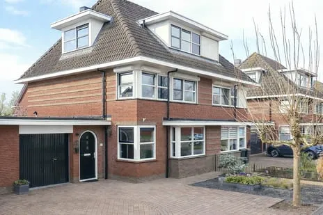 Tussenwoning te koop: Coendersberglaan 67, Kern Dierdonk Helmond