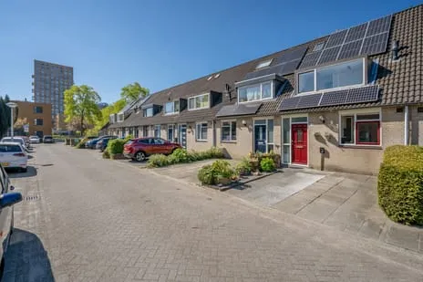 Tussenwoning te koop: Cole Porterstraat 15, Juniusbuurt Delft