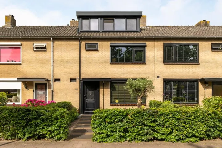 Terraced house for sale: Colijnstraat 27, Nunspeet-Oost Nunspeet