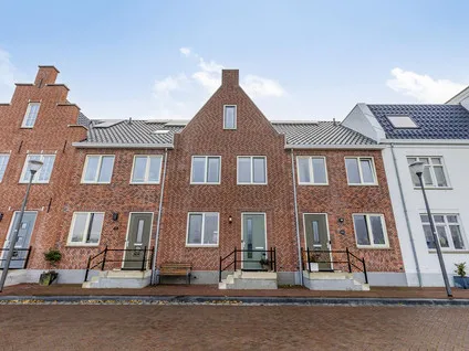 Tussenwoning te koop: Colognekaai 42, Schelde Vesting Bergen Op Zoom