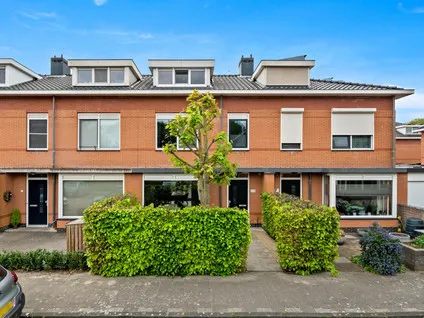 Tussenwoning te koop: Commanderij 18, Maasland Maasland