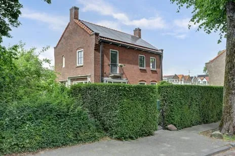 Vrijstaande woning te koop: Commandeur Ravenstraat 1, Hoorn Noord - Buurt 12 02 Hoorn