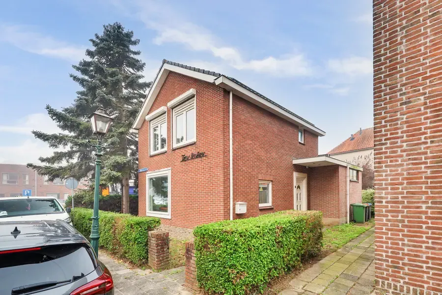 Vrijstaande woning te koop: Commandeursstraat 26, Brielle