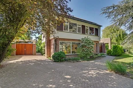 Vrijstaande woning te koop: Commandeurstraat 8, Geertruidenberg-Kom Geertruidenberg