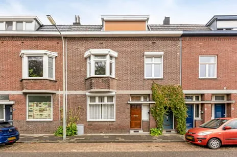 Tussenwoning te koop: Concordiastraat 22, Scharn Maastricht