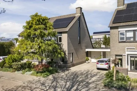 Tussenwoning te koop: Conference 22, Zuidoost Duiven