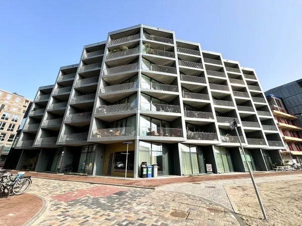 Woning te huur: Conny Stuartstraat, Amsterdam