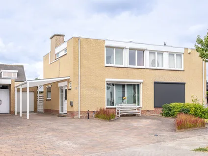 Twee-onder-één-kap te koop: Constantijn Hugostraat 13, Spaubeek Spaubeek