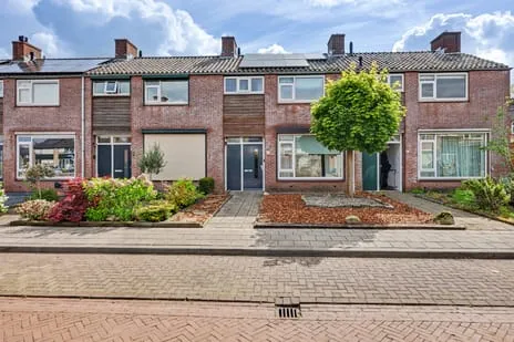 Tussenwoning te koop: Constantijn Huygensstraat 4, Winterswijk-Noordoost Winterswijk