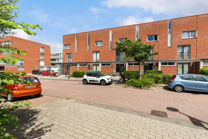 Tussenwoning te koop: Constantijn Huygensstraat 54, Rozenburcht Capelle Aan Den Ijssel