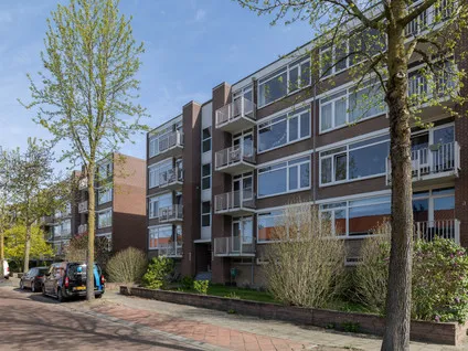 Appartement te koop: Constantijn Huygensstraat 76, Schrijversbuurt Deventer