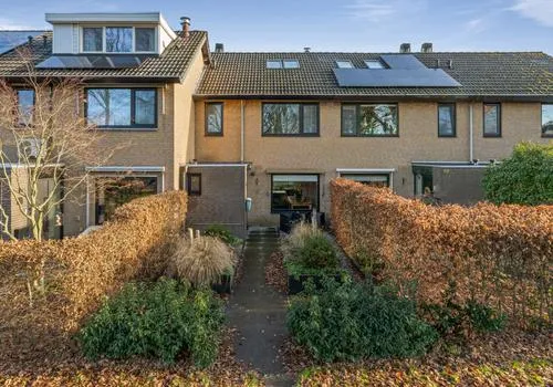 Tussenwoning te koop: Contrabas 63, Etten-Leur