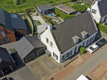 Twee-onder-één-kap te koop: Contrabasweg 35, Overzuid Goes