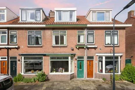 Tussenwoning te koop: Coornhertstraat 10A, Lage Mors Leiden
