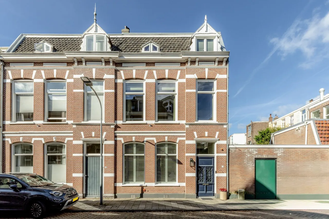 Tussenwoning te koop: Coornhertstraat 2, Haarlem