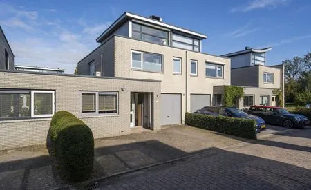 Tussenwoning te koop: Copierlaan 68, Leerdam
