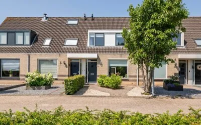 Tussenwoning te koop: Coreanna 70, Geldermalsen Oost Geldermalsen
